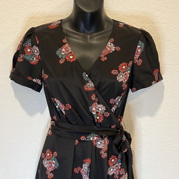 ModCloth Floral Cap Sleeve Wrap Dress Size XS - Picture 3 of 16